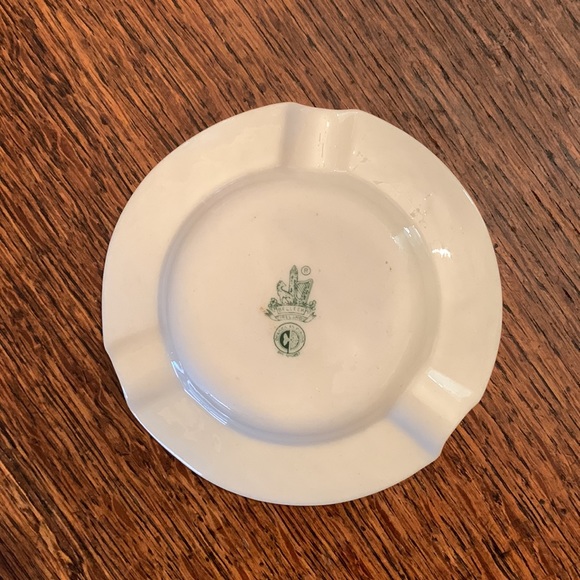 Vintage Belleek Shamrock Ashtray - Picture 3 of 3